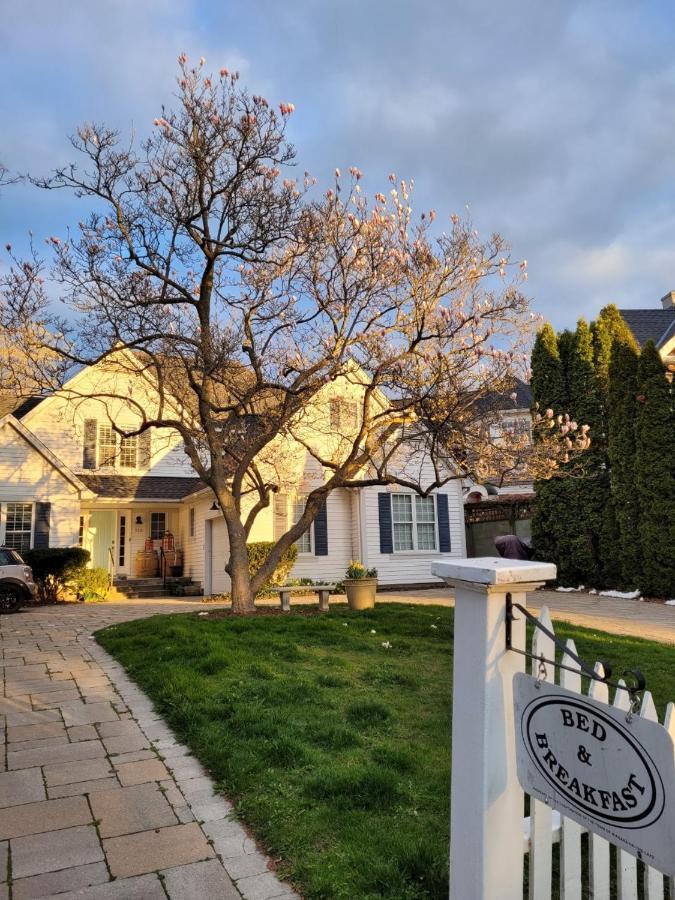 La Maison De Sophie Niagara-on-the-Lake Exterior photo